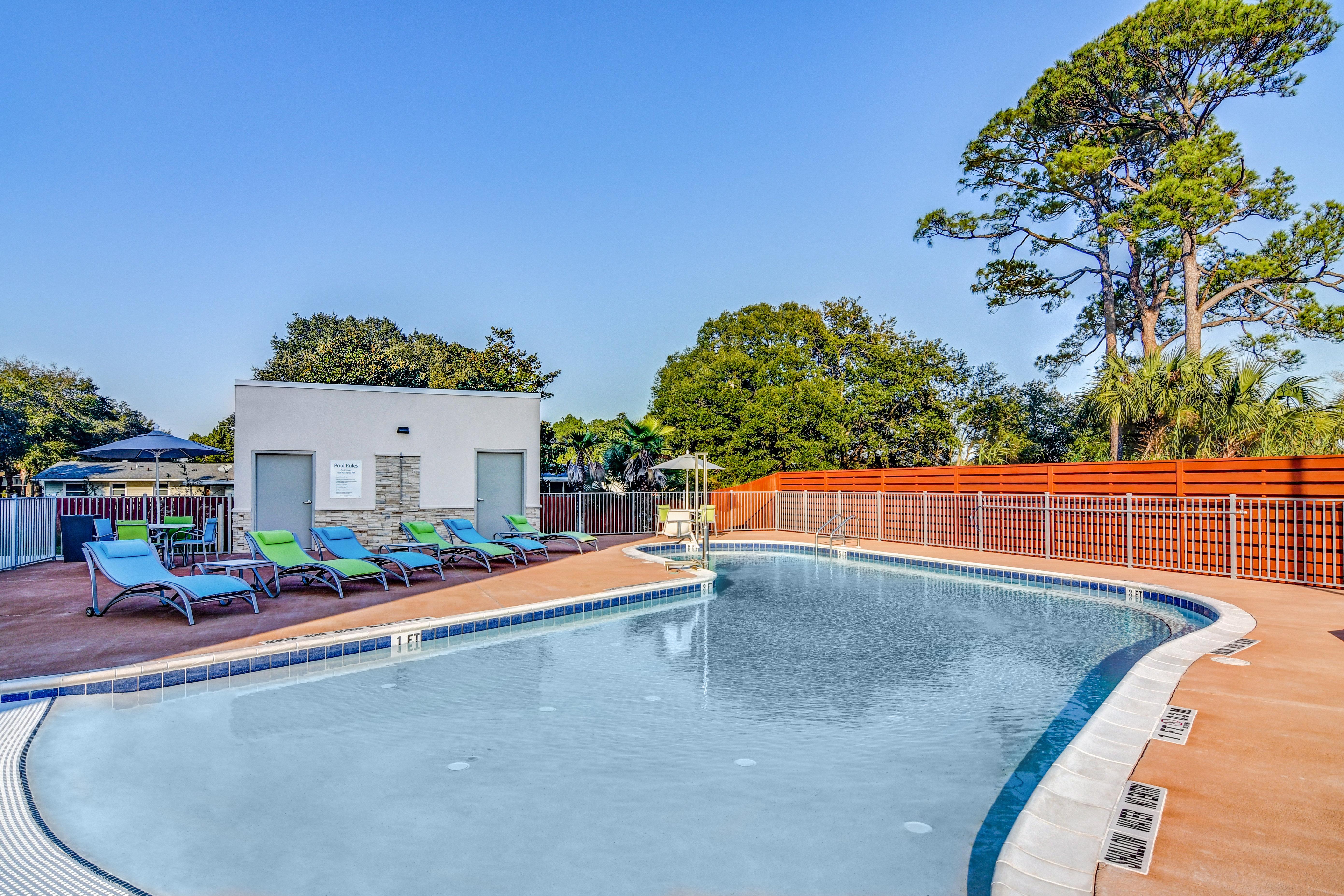 Holiday Inn Express - Fort Walton Beach Central By Ihg Luaran gambar